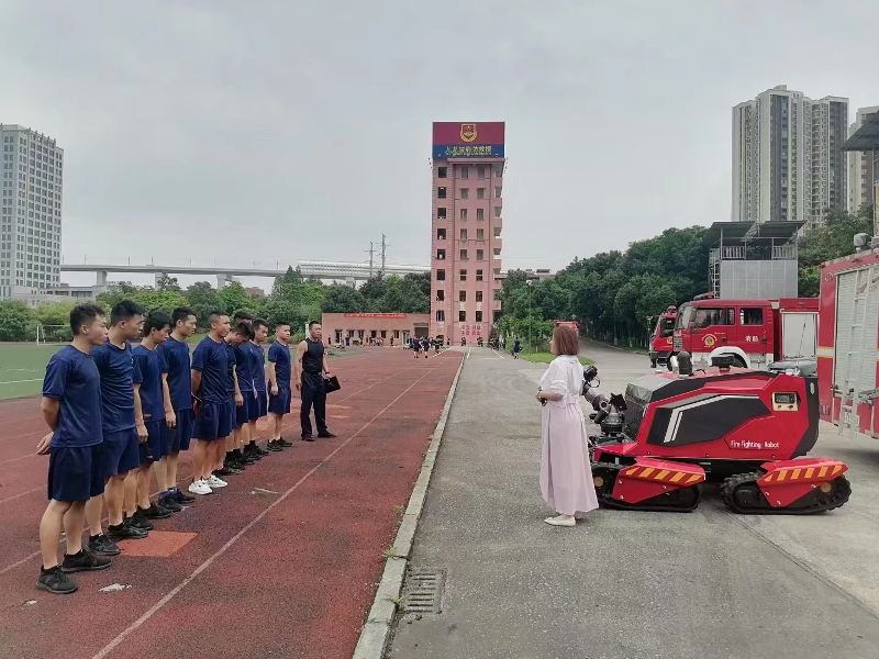 舉升搶險主戰(zhàn)消防車、全地形消防滅火機器人巡展演示圓滿結束